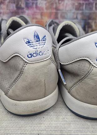 Кроссовки adidas 6