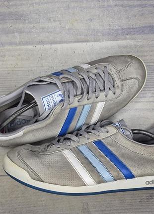 Кроссовки adidas