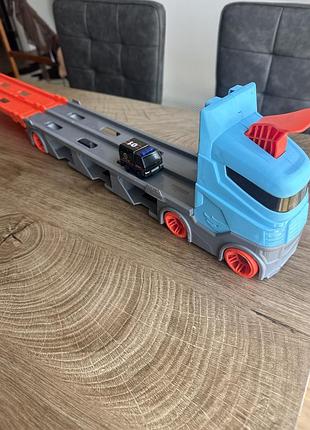 Hot wheels автовоз 3