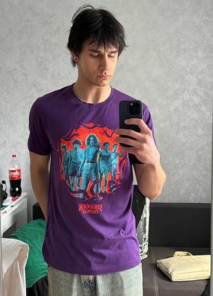 Футболка cropp stranger things