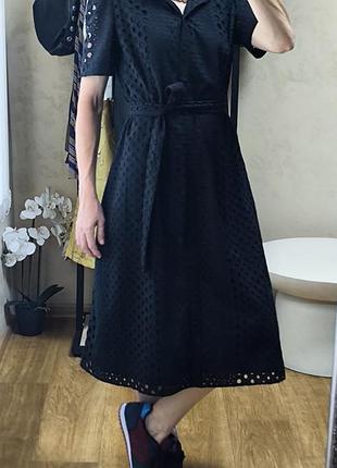 Чорна сукня-сорочка від marks & spencer виконана з бавовняної тканини з вишивкою рішельє (прошва).