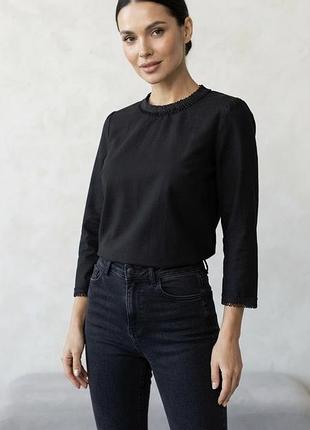 Чорна лляна блуза zara xs з 3/4 рукавами та декоративним оздобленням по краях