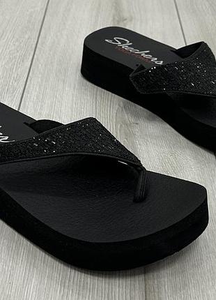 Женские шлепанцы, вьетнамки skechers yoga foam (26 см)