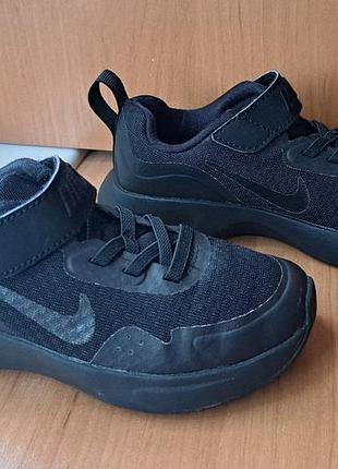 Кроссовки оригинальные nike p28