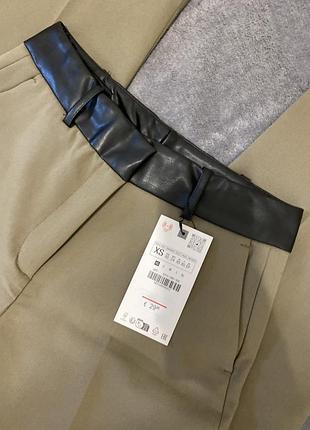 Zara прямі брюки висока посадка колір хакі