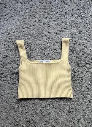 Вʼязаний топ zara