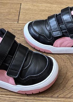 Puma кросівки для дівчинки р.26 (17 см)
