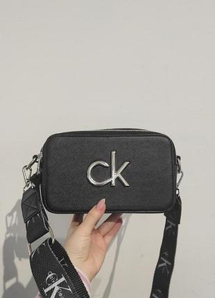 ❌ calvin klein snapshot black
