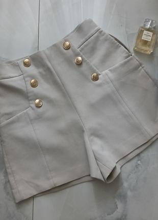 Розкішні шорти з ґудзиками олд мані zara