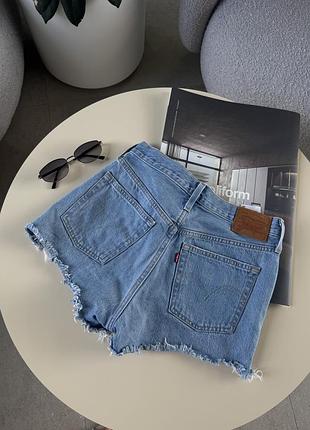 Джинсові шорти levi’s жіночі блакитні джинсові шорти levi’s