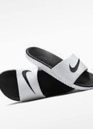 Дитячі шльопанці слайдери nike kawa slide р.31, устілка 21см., стопа 19-19,5см. оригінал чорно-білі