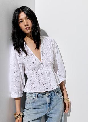 Жіноча біла сорочка з ажурною перфорацією 100% бавовна zara розмір м л
