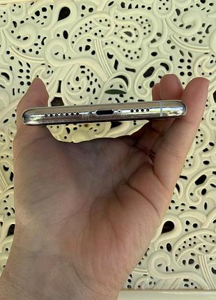 Продам iphone 11 pro max 4