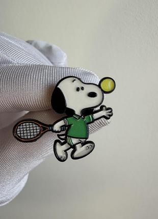 Пін значок металевий брошка теніс снупі тенісист із коміксу peanuts – емалевий значок snoopy