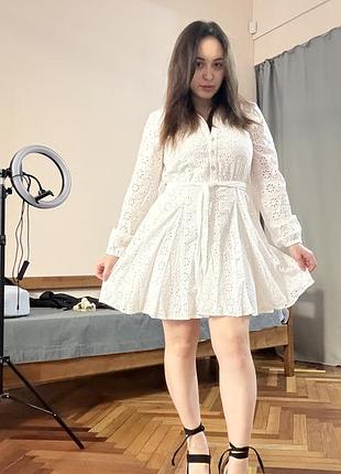 Продаю білу літню сукню