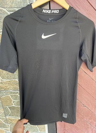 Термо футболка nike pro combat розмір m