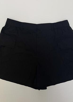 Uniqlo шорты карго женские черного цвета, размер l