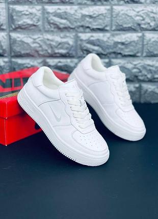 Женские кроссовки nike white new | белые стильные кроссовки | новая модель | размеры 36–41 женские кроссовки найк аир універсальна модель