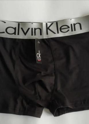 Модні чорні чоловічі труси боксери calvin klein — труси для хлопця