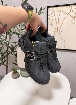 Balance 1906r cordura grey black