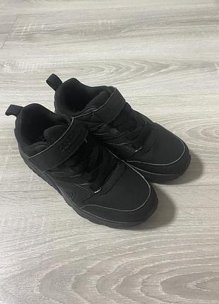 Кросівки skechers 32 р