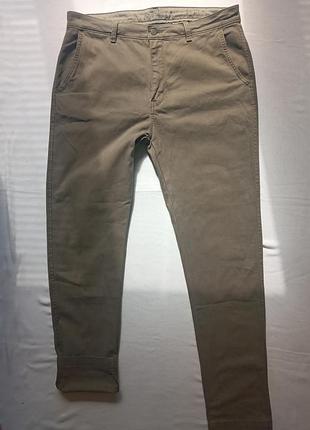 Штани чіноси levi's р.52,w 36,l 34