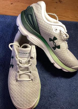 Under armour charged gemini оригінал | 38.5 eur | устілка 24 см  оригінальні жіночі кросівки under armour charged gemini у дуже гарному стані.