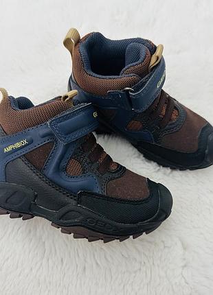 Черевики geox ,стан нових