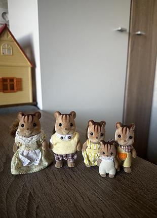 Фігурки sylvanian families сільванія сімейство білочок