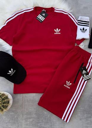 Спортивний чоловічий костюм червоний adidas футболка + шорти + кепка адідас