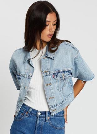 Levi's short sleeve cropped trucker jacket