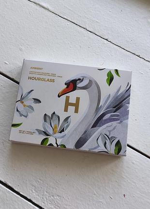 Палетка лебідь hourglass ambient lighting edit unlocked swan palette