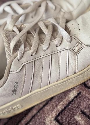 Віддам одним лотом двоє кросівок оригінал(adidas, nike)