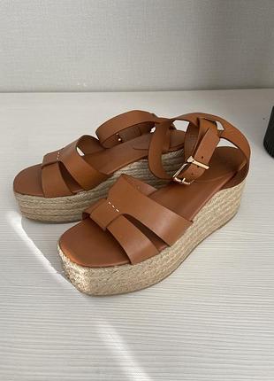 Босоніжки zara