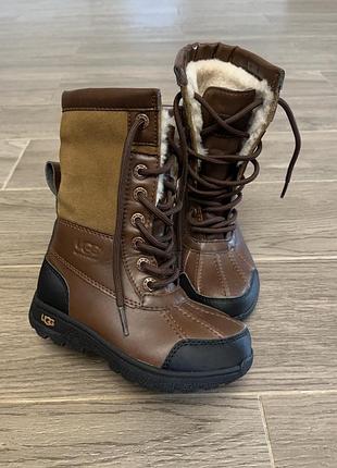 Зимоваі чоботи ugg