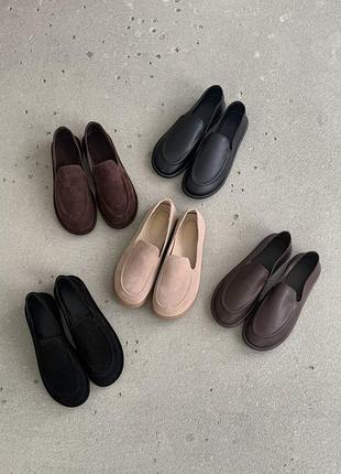 Жіночі шкіряні туфлі лофери