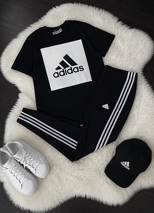 Спортивный комплект adidas