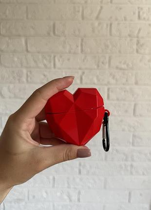 Стильний чохол на airpods 4 у вигляді серця