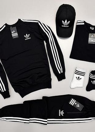 Спортивный костюм черный adidas кепка + футболка + свитшот адидас + штаны весна/лето/осень