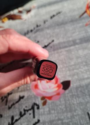 L'oreal paris color riche intense volume matte 550