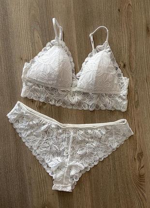 Білий мереживний комплект топ та трусики primark