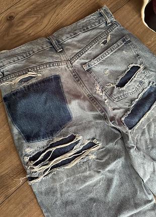 Трендові джинси від zara. синього кольору. звертайтеся за деталями. довжина 104 см пояс 34 см підійдіть на хс-с