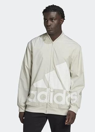 Спортивна куртка adidas нова