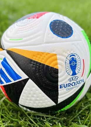 Футбольний м'яч adidas euro 2024