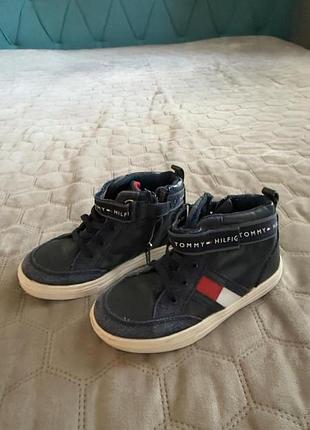 Високі дитячі демісезонні кросівки tommy hilfiger
