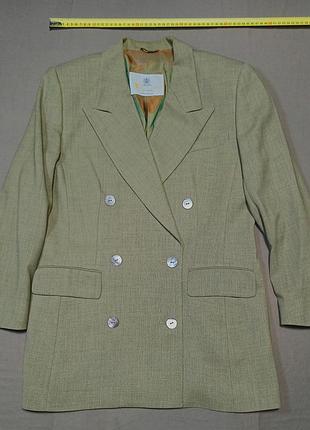 Плечі 43 см vintage aquascutum of london made in england 
size l 100% pure new wool двубортный на две пуговицы женский пиджак перламутр пуговицы