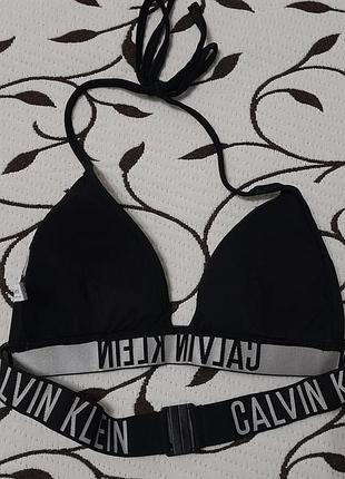 Бюстгальтер женский (верх от купальника), размер s, фирмы calvin klein