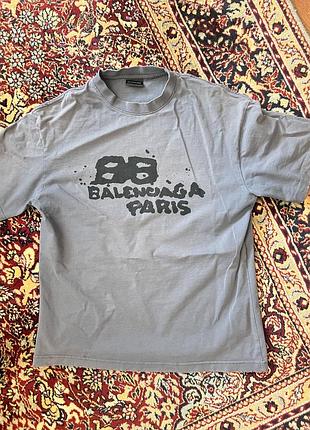 Футболка balenciaga