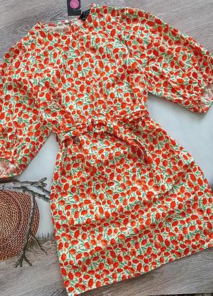 Сукня в маки