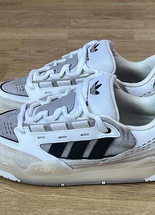 Кроссовки adidas оригинал 43,5 размер